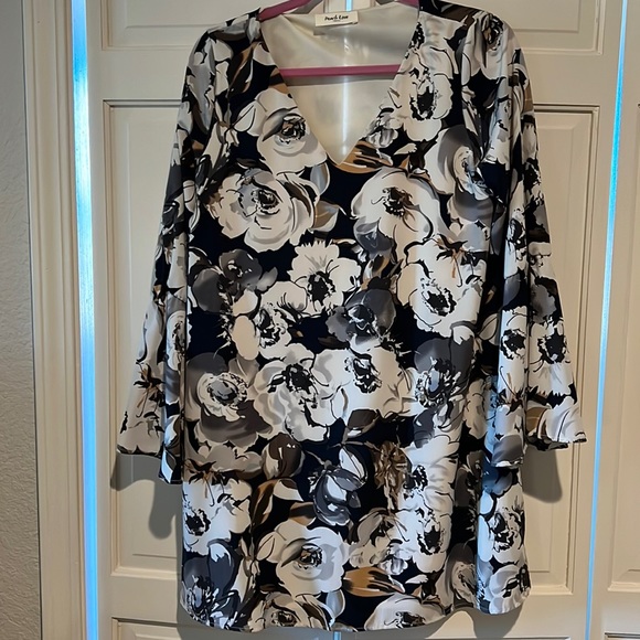 Bell Sleeve Floral Dress - Picture 1 of 2